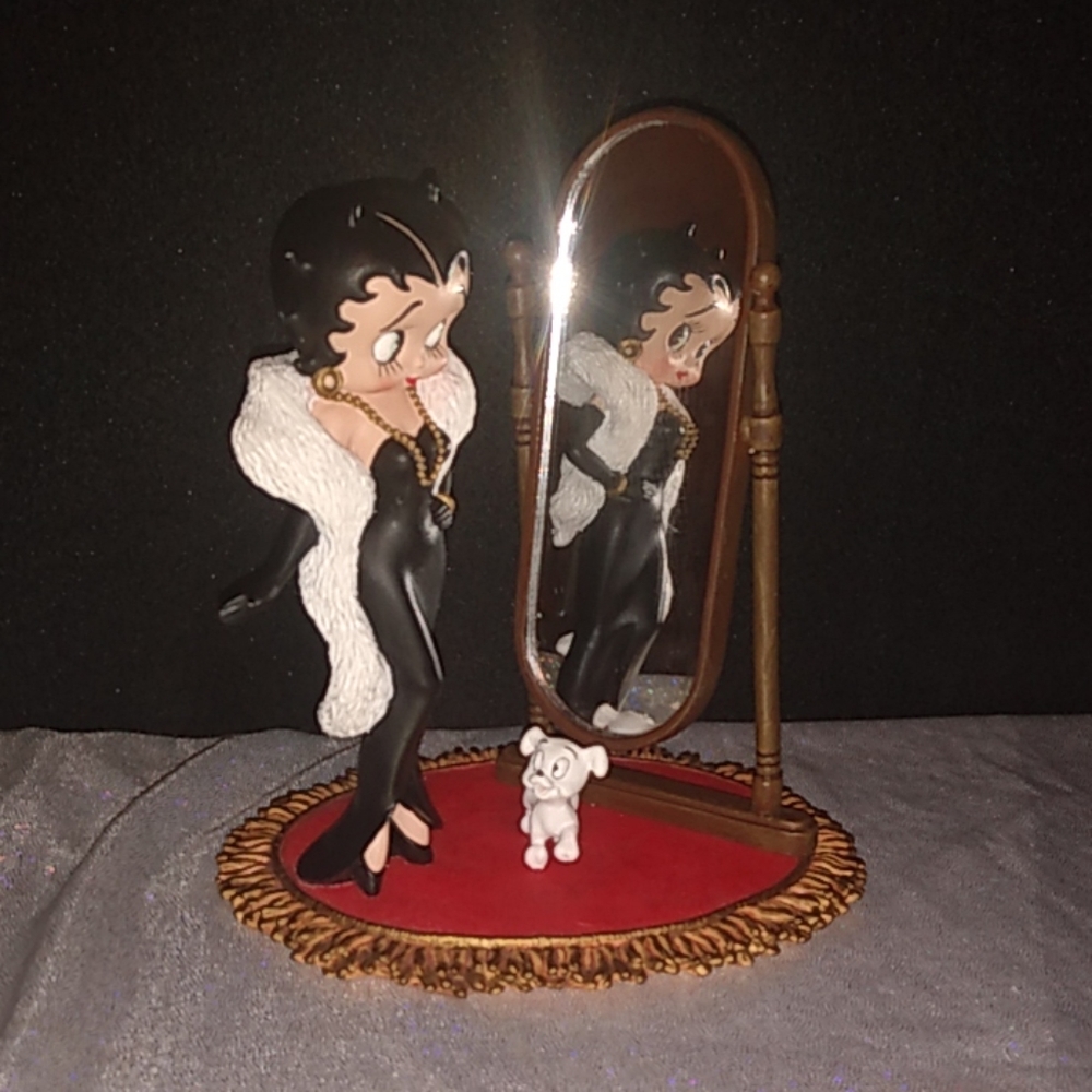 2000 Betty Boop & Pudgy Mirror Figurine
